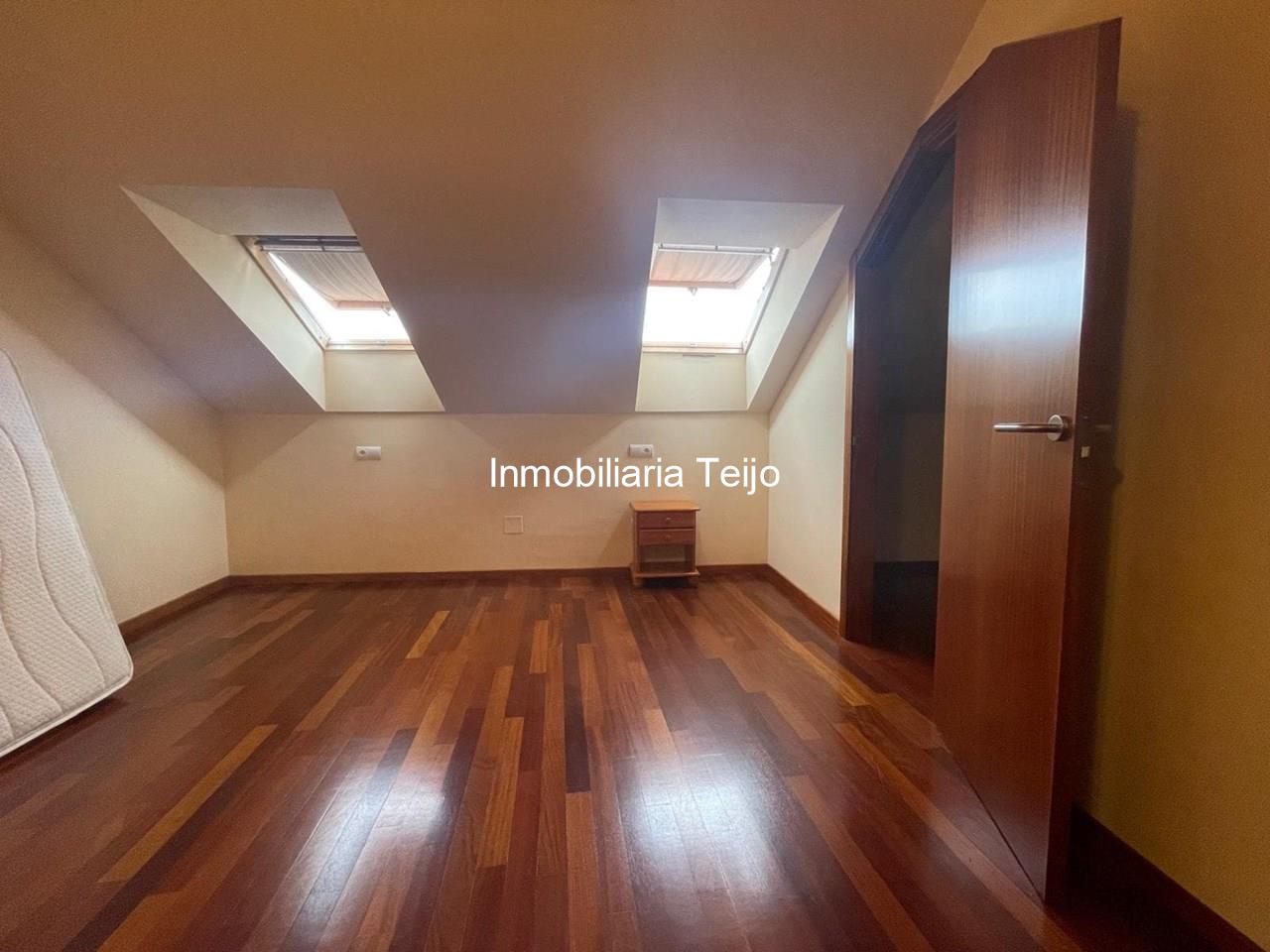 Foto 17 SE ALQUILA ADOSADO CON GARAJE Y PATIO EN A GRAÑA (SIN MUEBLES)