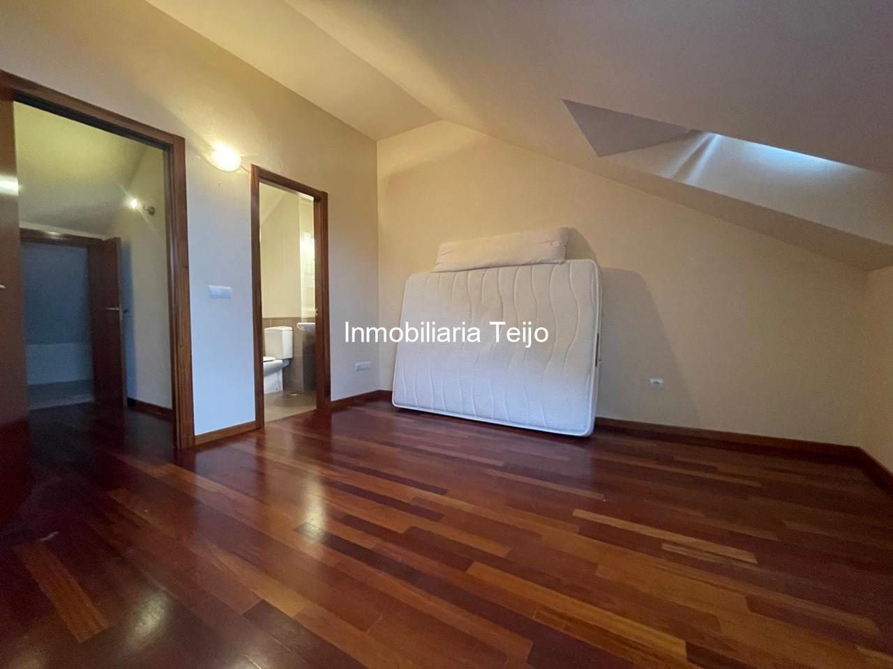 Foto 18 SE ALQUILA ADOSADO CON GARAJE Y PATIO EN A GRAÑA (SIN MUEBLES)