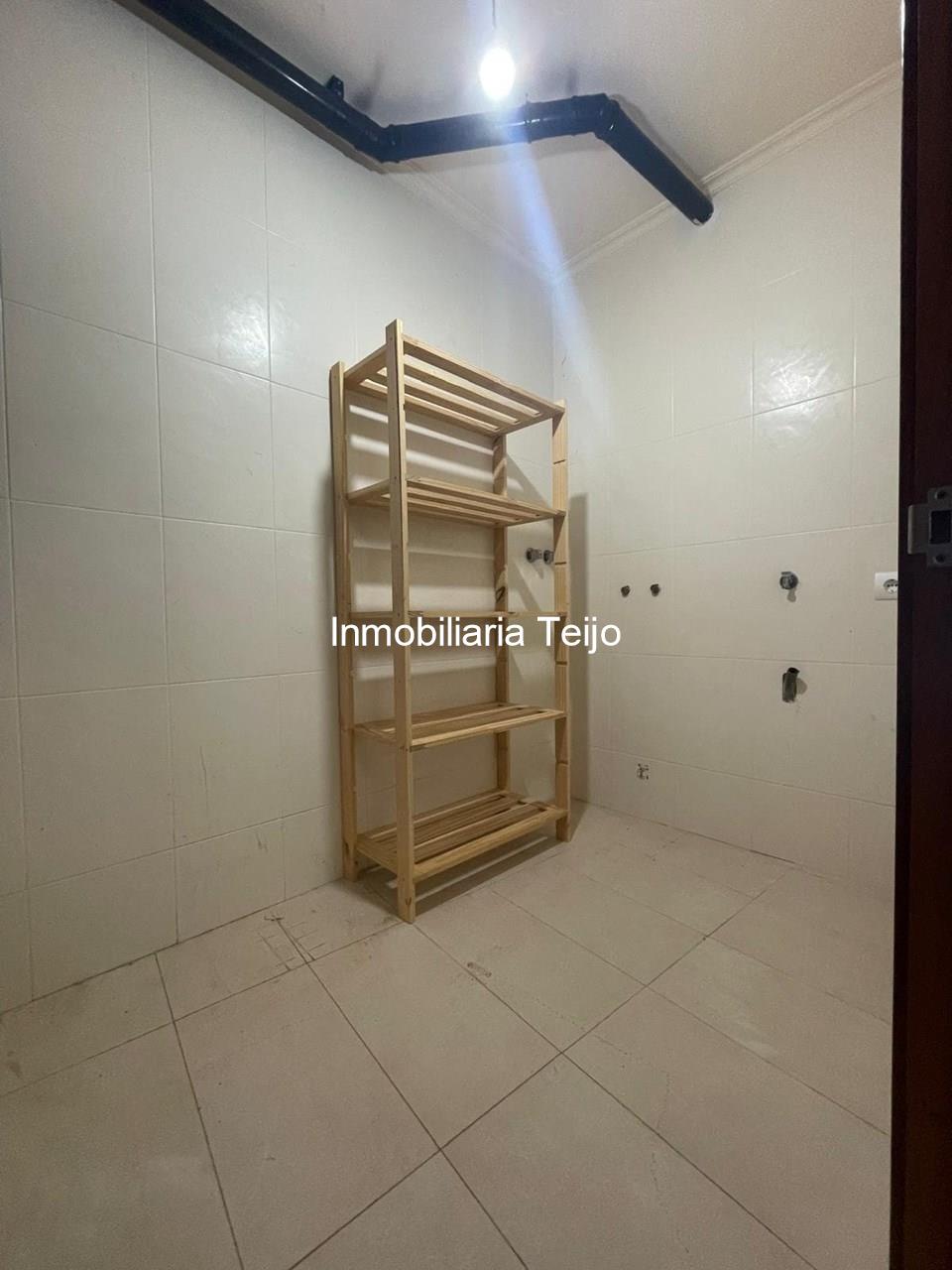 Foto 7 SE ALQUILA ADOSADO CON GARAJE Y PATIO EN A GRAÑA (SIN MUEBLES)