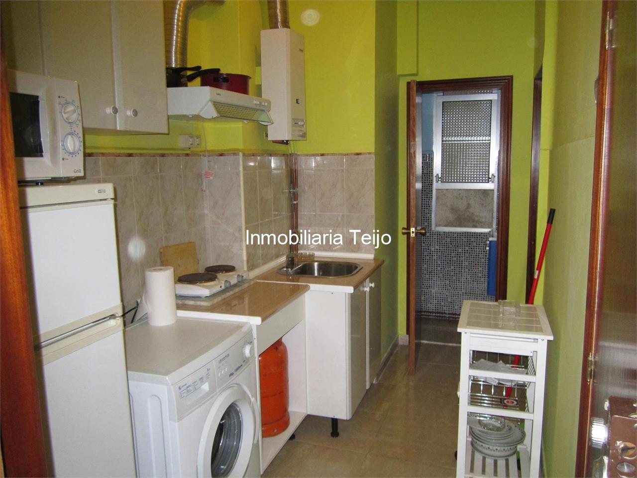 Foto 2 SE ALQUILA APARTAMENTO MUY CÉNTRICO- FERROL