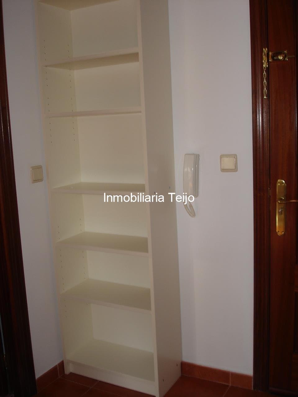 Foto 11 SE ALQUILA APARTAMENTO PARA UNA PERSONA EN CENTRO CON TODOS LOS GASTOS INCLUIDOS