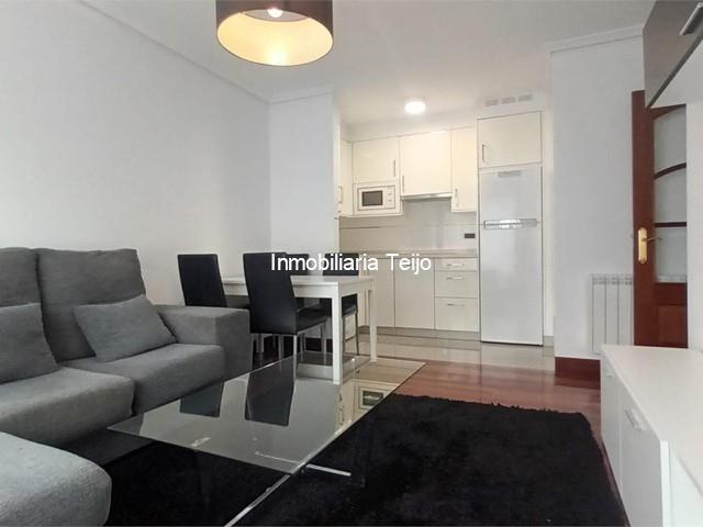 SE ALQUILA APARTAMENTO SEMIAMUEBLADO CON TRASTERO Y GARAJE EN EL BERTÓN - Ferrol