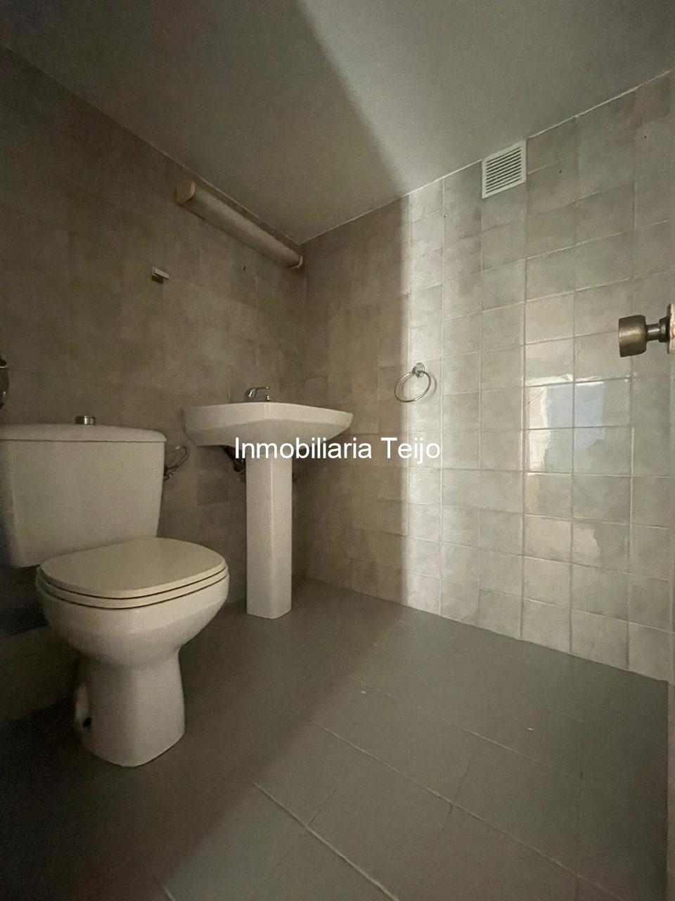 Foto 4 SE ALQUILA BAJO COMERCIAL CON ACCESO A DOS CALLES EN ULTRAMAR