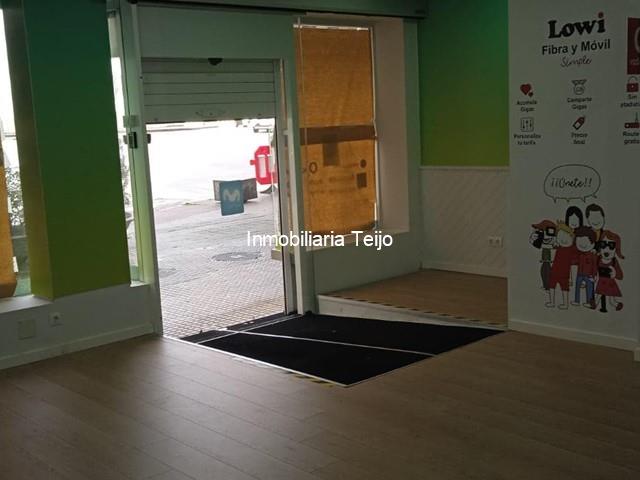 SE ALQUILA BAJO COMERCIAL EN CANIDO - Ferrol