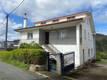 SE ALQUILA CASA EN VILLARUBE - Valdoviño