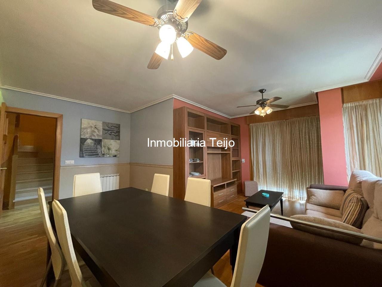 Foto 5 SE ALQUILA DUPLEX CON TRASTERO Y PLAZA DE GARAJE EN A GANDARA