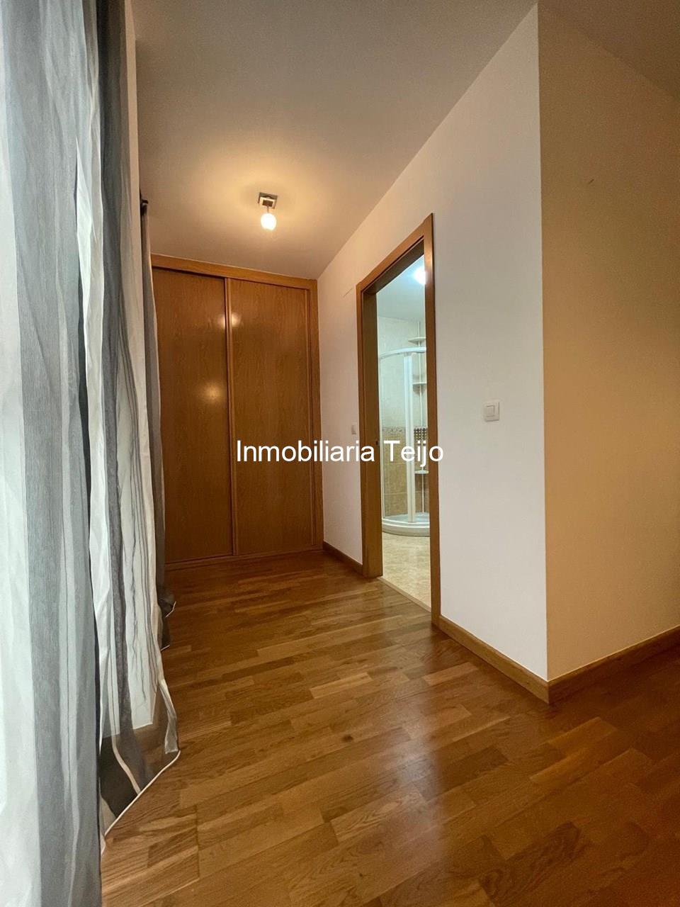 Foto 13 SE ALQUILA DUPLEX SEMINUEVO AMUEBLADO EN MUGARDOS (ASCENSOR Y PLAZA DE GARAJE)