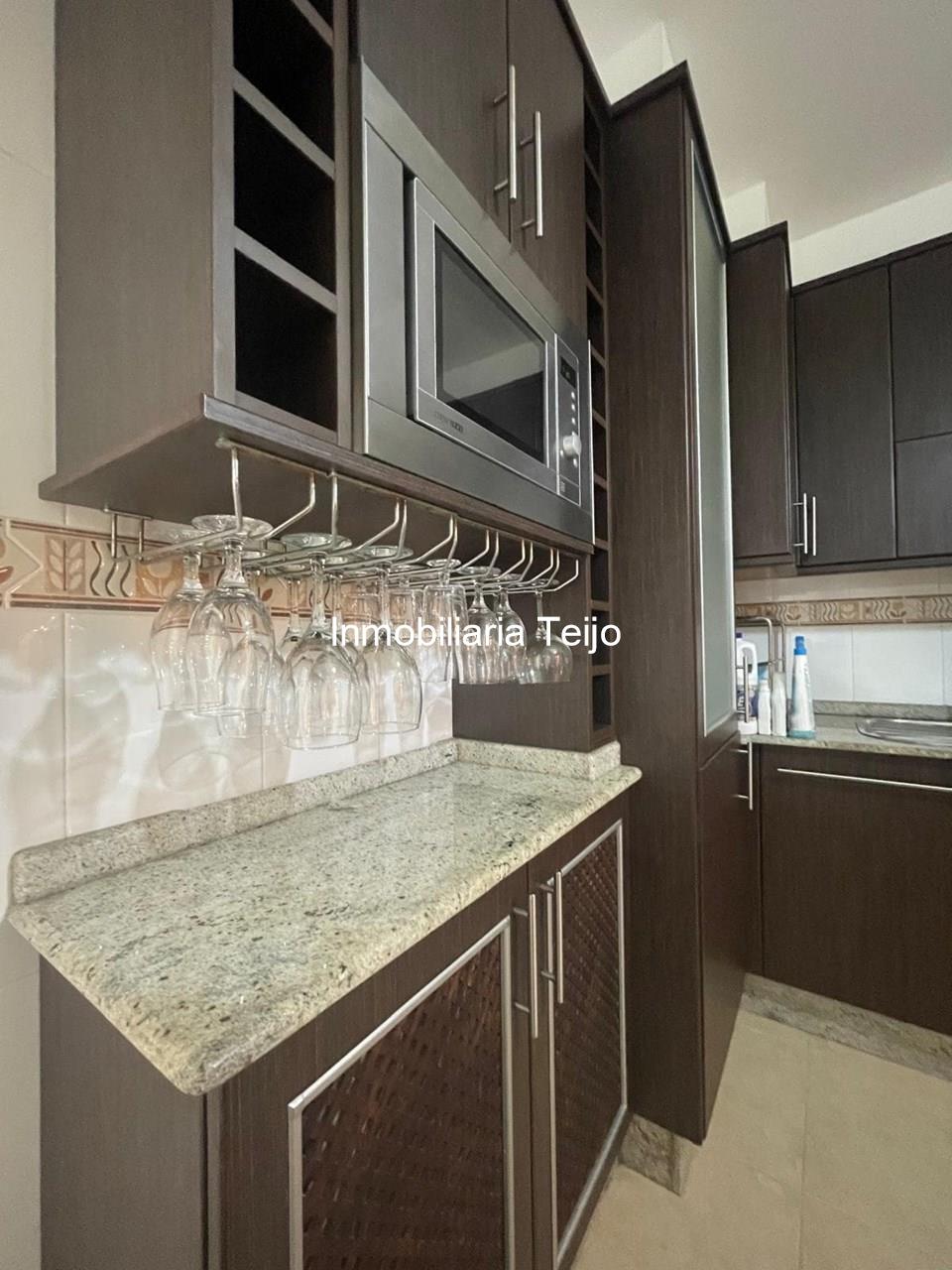 Foto 3 SE ALQUILA DUPLEX SEMINUEVO AMUEBLADO EN MUGARDOS (ASCENSOR Y PLAZA DE GARAJE)