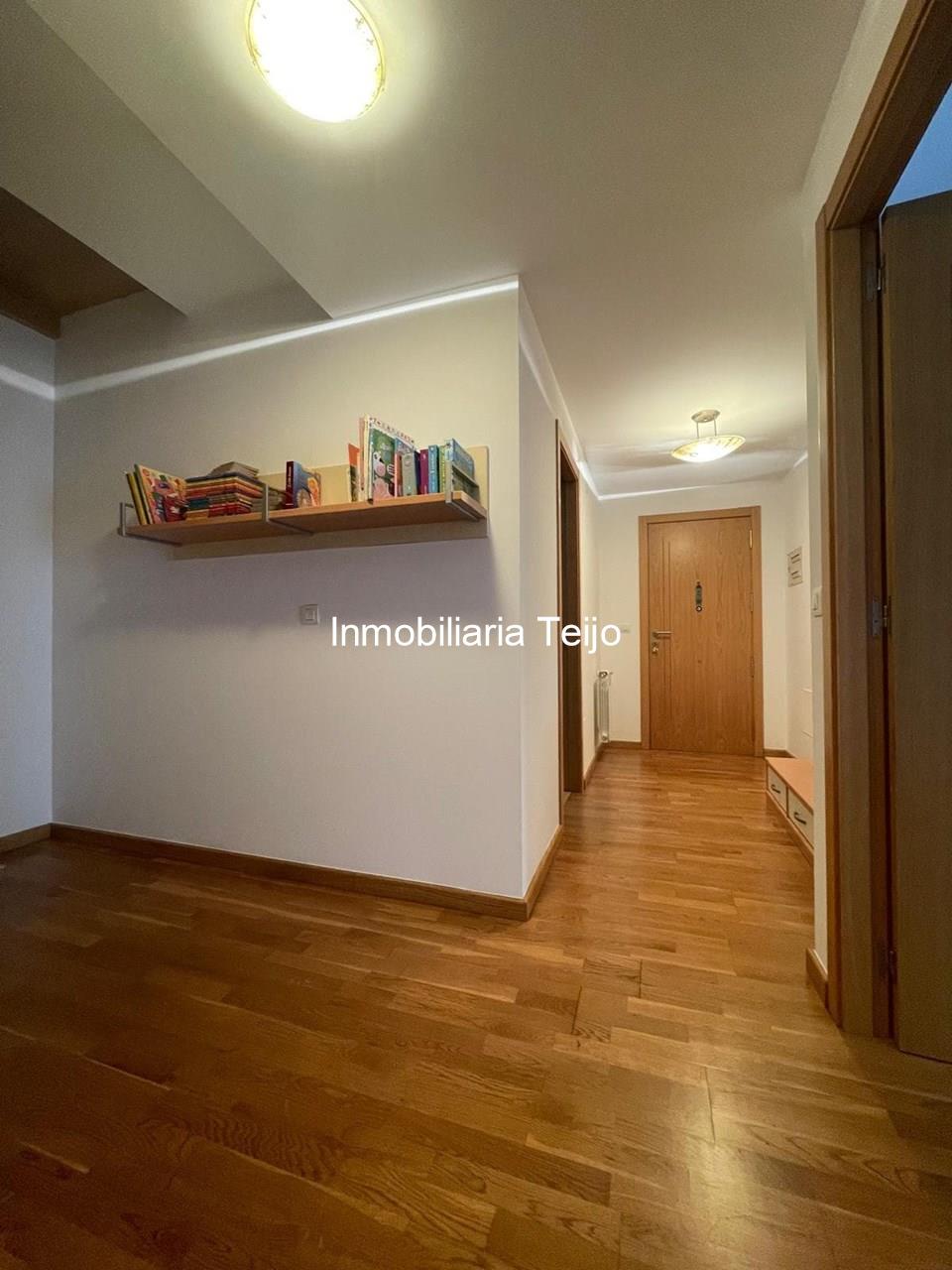 Foto 8 SE ALQUILA DUPLEX SEMINUEVO AMUEBLADO EN MUGARDOS (ASCENSOR Y PLAZA DE GARAJE)