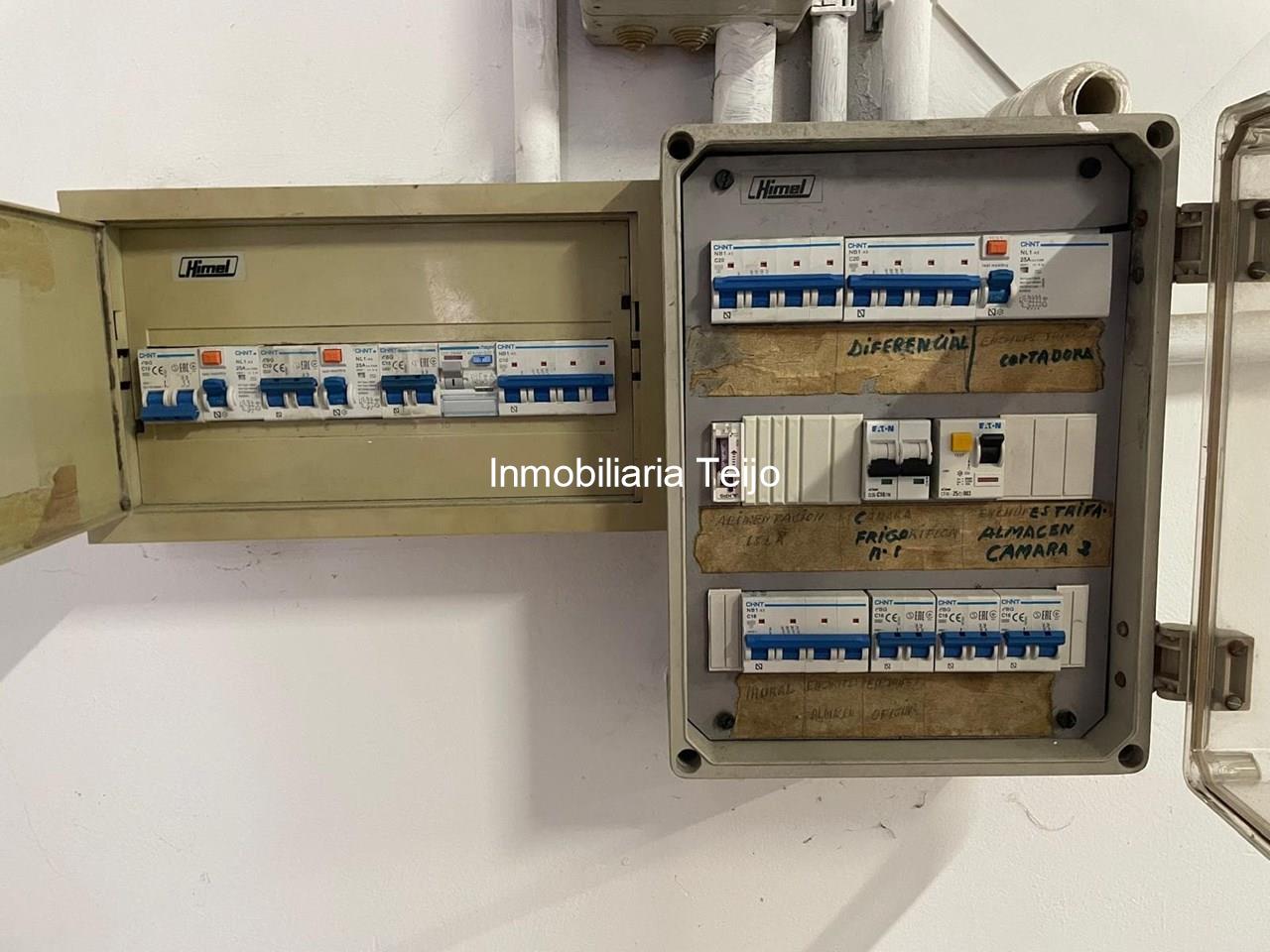 Foto 5 SE ALQUILA LOCAL COMERCIAL EN CATABOIS