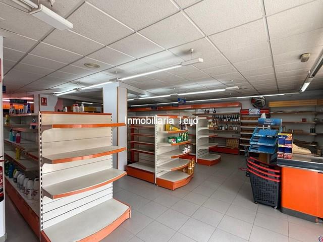SE ALQUILA LOCAL COMERCIAL EN LA GANDARA - Narón