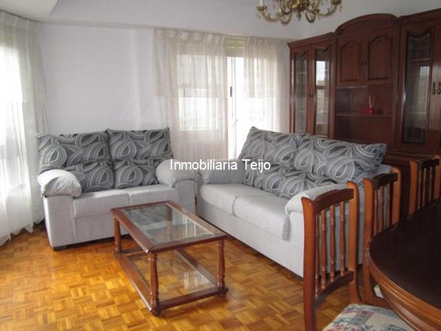 SE ALQUILA PISO AMPLIO EN FERROL - ESPECIAL MILITARES