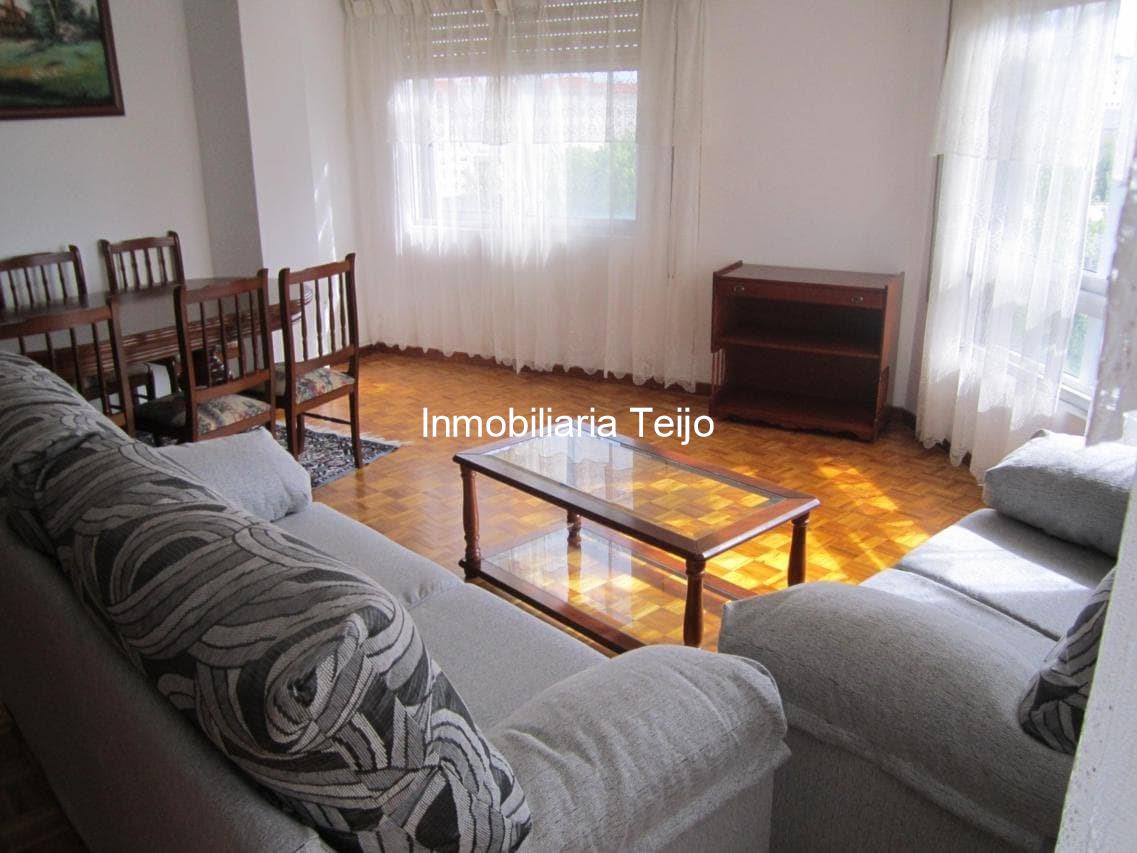 Foto 4 SE ALQUILA PISO AMPLIO EN FERROL - ESPECIAL MILITARES