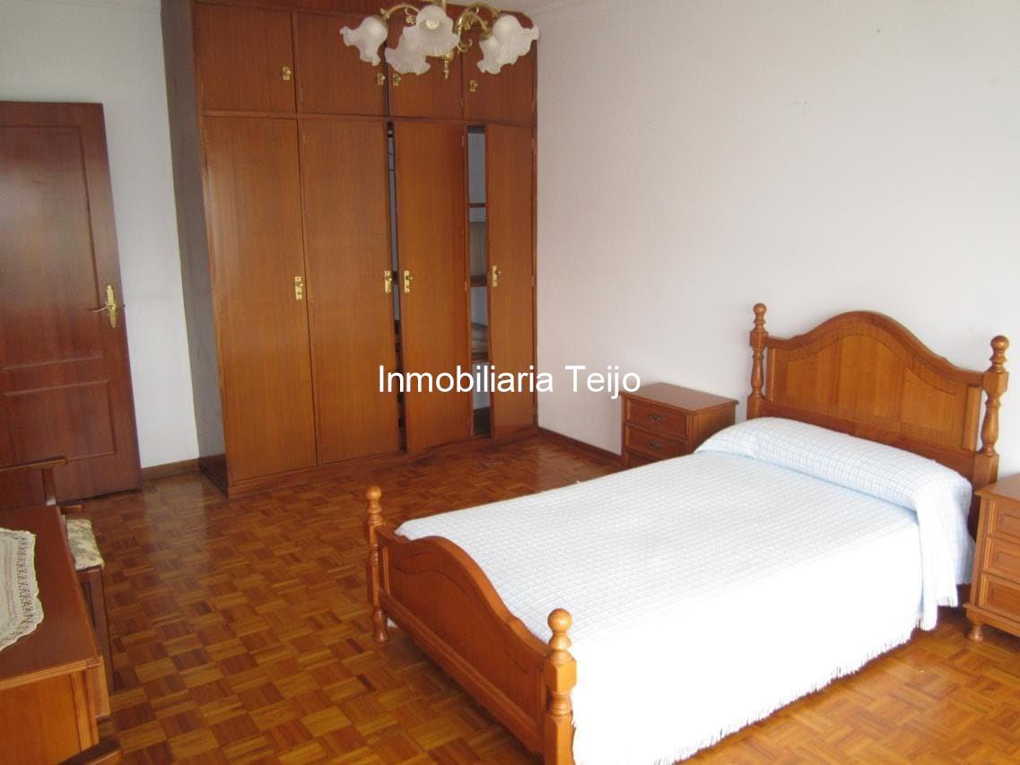 Foto 9 SE ALQUILA PISO AMPLIO EN FERROL - ESPECIAL MILITARES