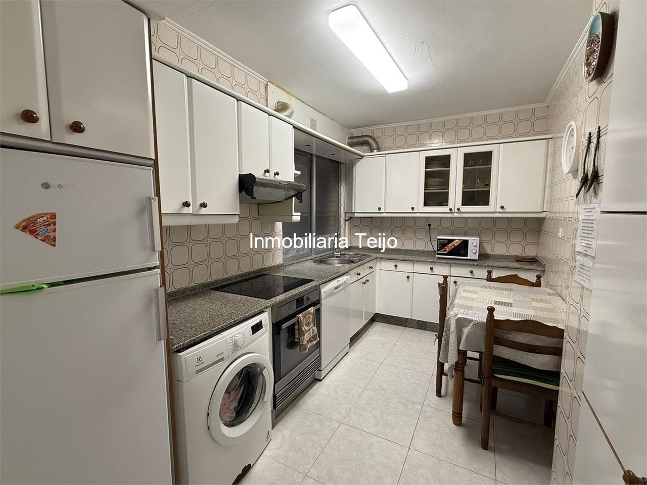 Foto 4 SE ALQUILA PISO AMPLIO EN LA ZONA DE PIÑEIROS - IDEAL EMPRESAS