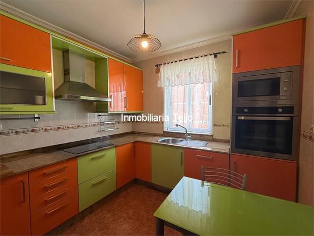 SE ALQUILA PISO DE 2 DORMITORIOS EN LA GANDARA - Narón