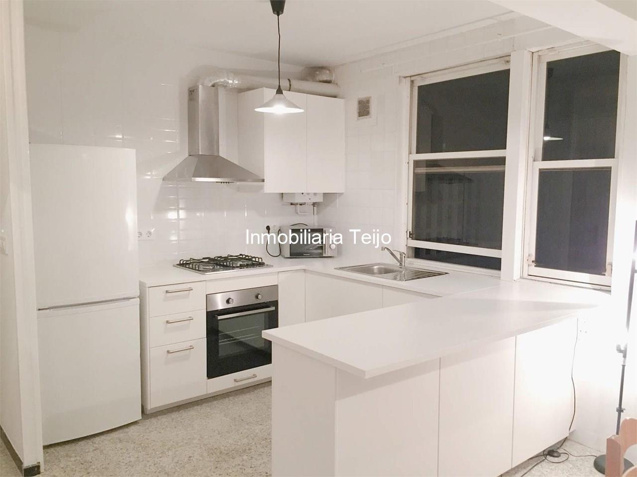 Foto 1 SE ALQUILA PISO DE 3 DORMITORIOS CON ASCENSOR EN EL CENTRO 