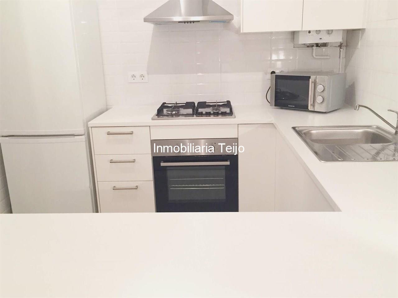 Foto 2 SE ALQUILA PISO DE 3 DORMITORIOS CON ASCENSOR EN EL CENTRO 