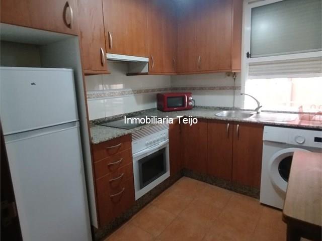 SE ALQUILA PISO DE 4 DORMITORIOS EN CANIDO - Ferrol
