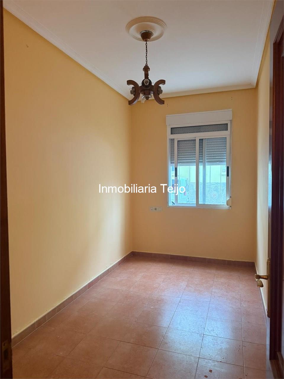 Foto 4 SE ALQUILA PISO DE 4 DORMITORIOS EN CANIDO