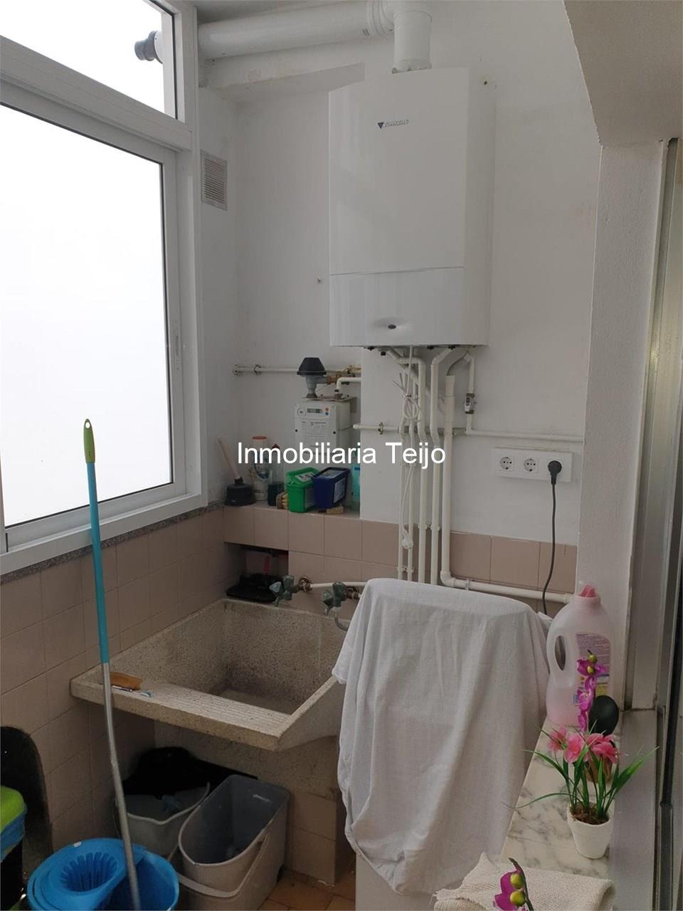 Foto 4 SE ALQUILA PISO DE 5 DORMITORIOS CON CALEFACCION EN FREIXEIRO - IDEAL EMPRESAS