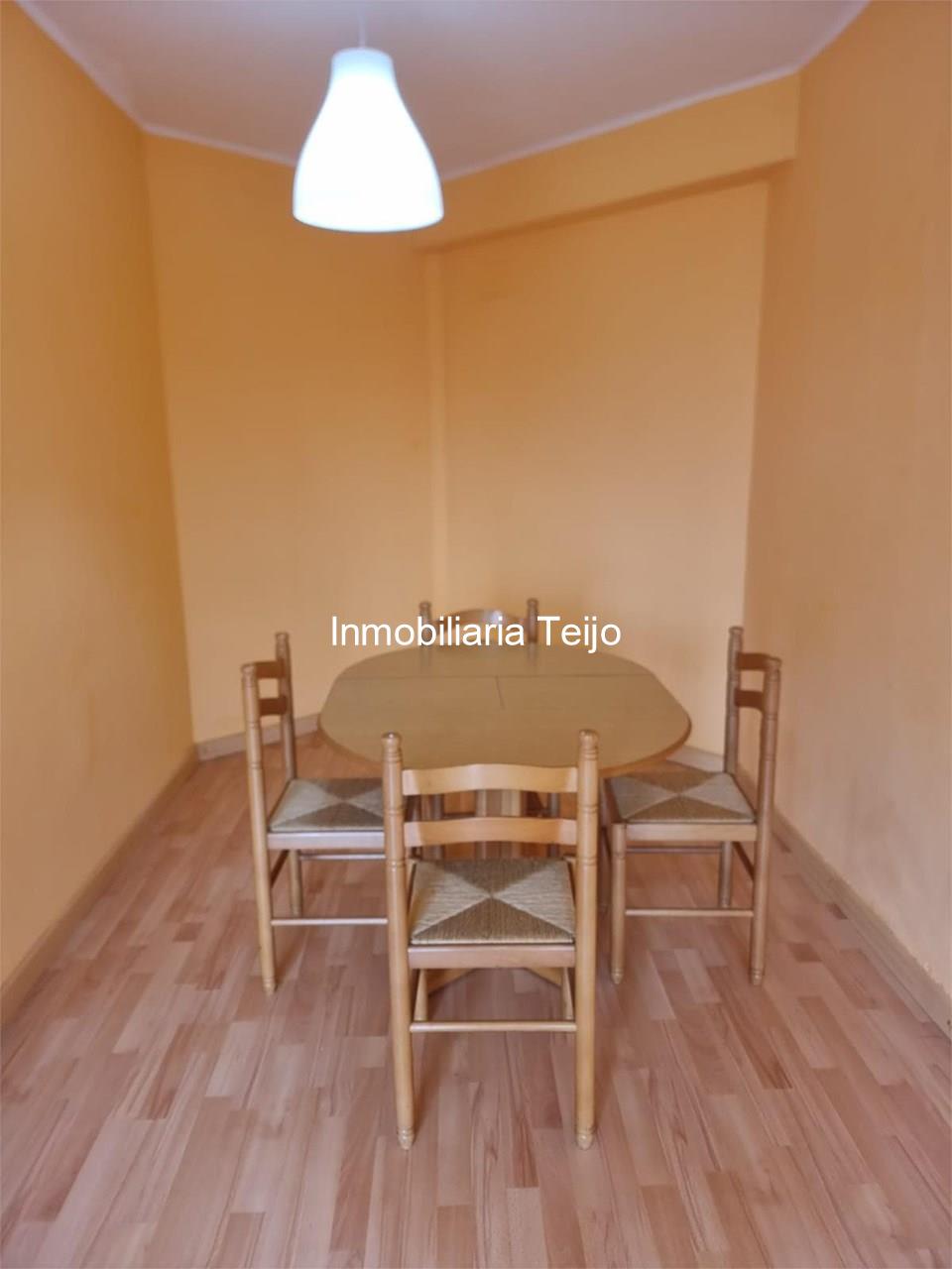 Foto 7 SE ALQUILA PISO DE DOS DORMITORIOS DE  MATRIMONIO EN SANTA CECILIA