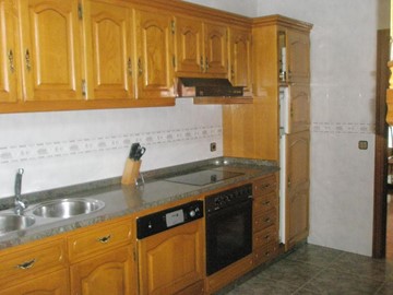 SE ALQUILA PISO EN FENE