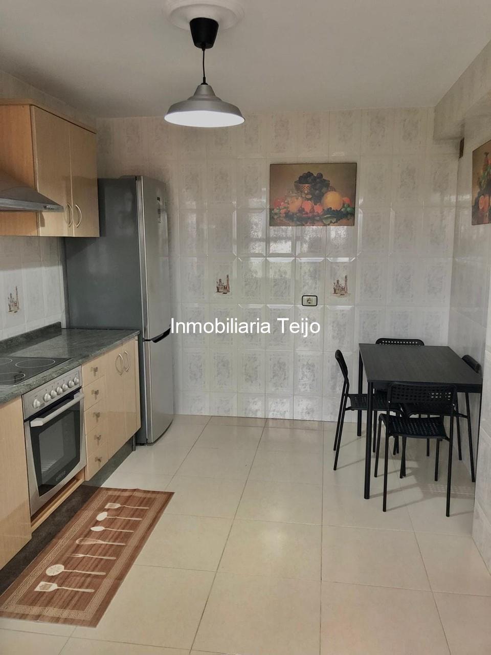 Foto 3 SE ALQUILA PISO EN FREIXEIRO RECIEN REFORMADO CON MUEBLES A ESTRENAR