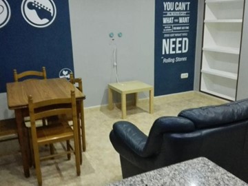 SE ALQUILA PISO EN NARÓN