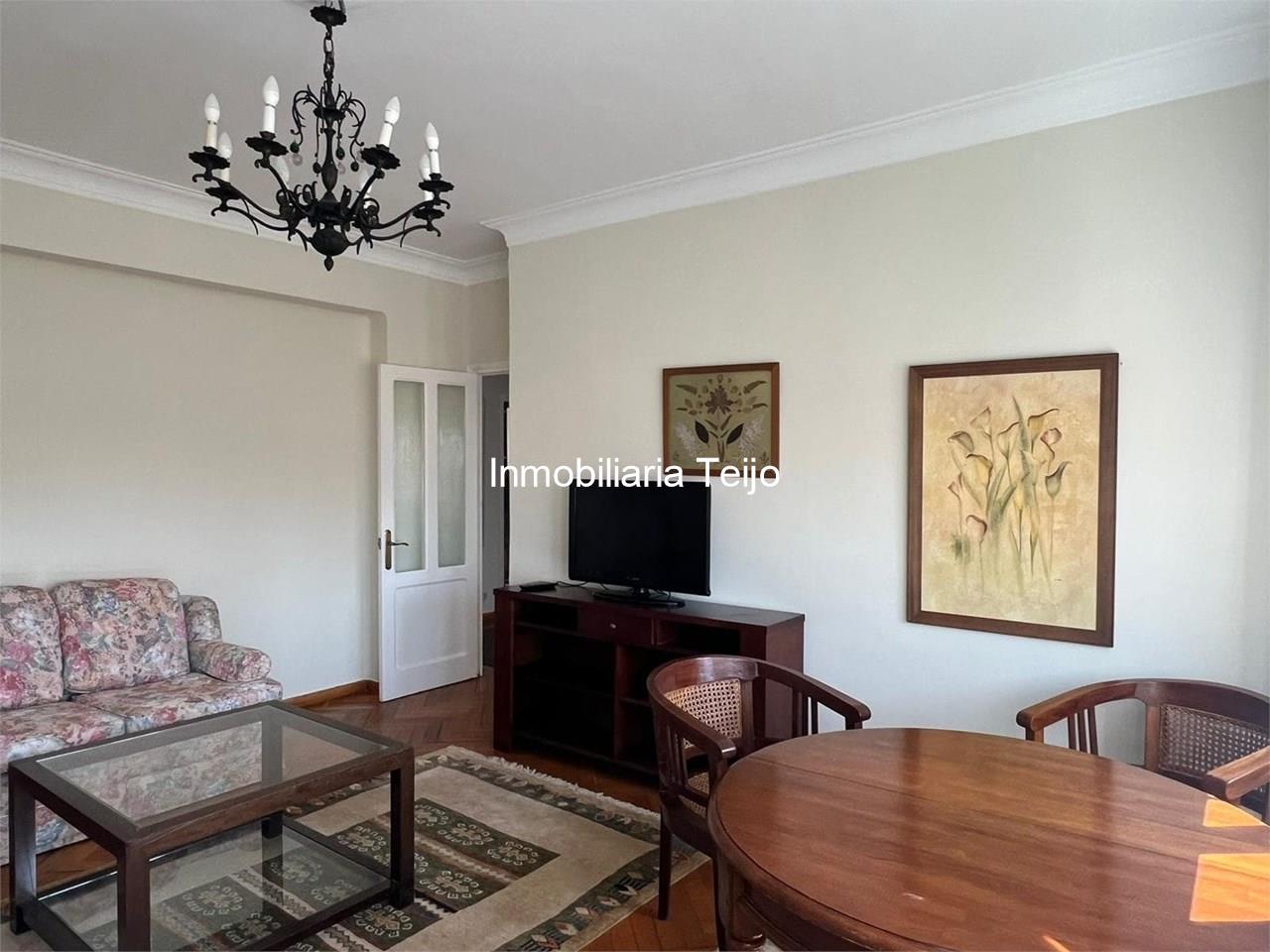 Foto 2 SE ALQUILA PISO EN PLAZA DE ESPAÑA CON ASCENSOR