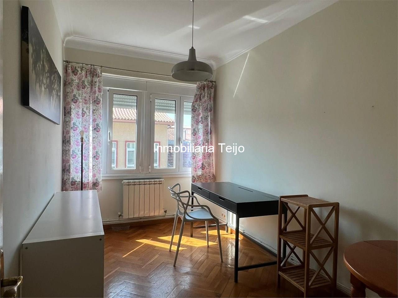 Foto 8 SE ALQUILA PISO EN PLAZA DE ESPAÑA CON ASCENSOR