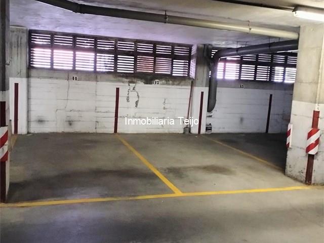SE ALQUILAN DOS PLAZAS DE GARAJE EN SANTA CECILIA - Narón