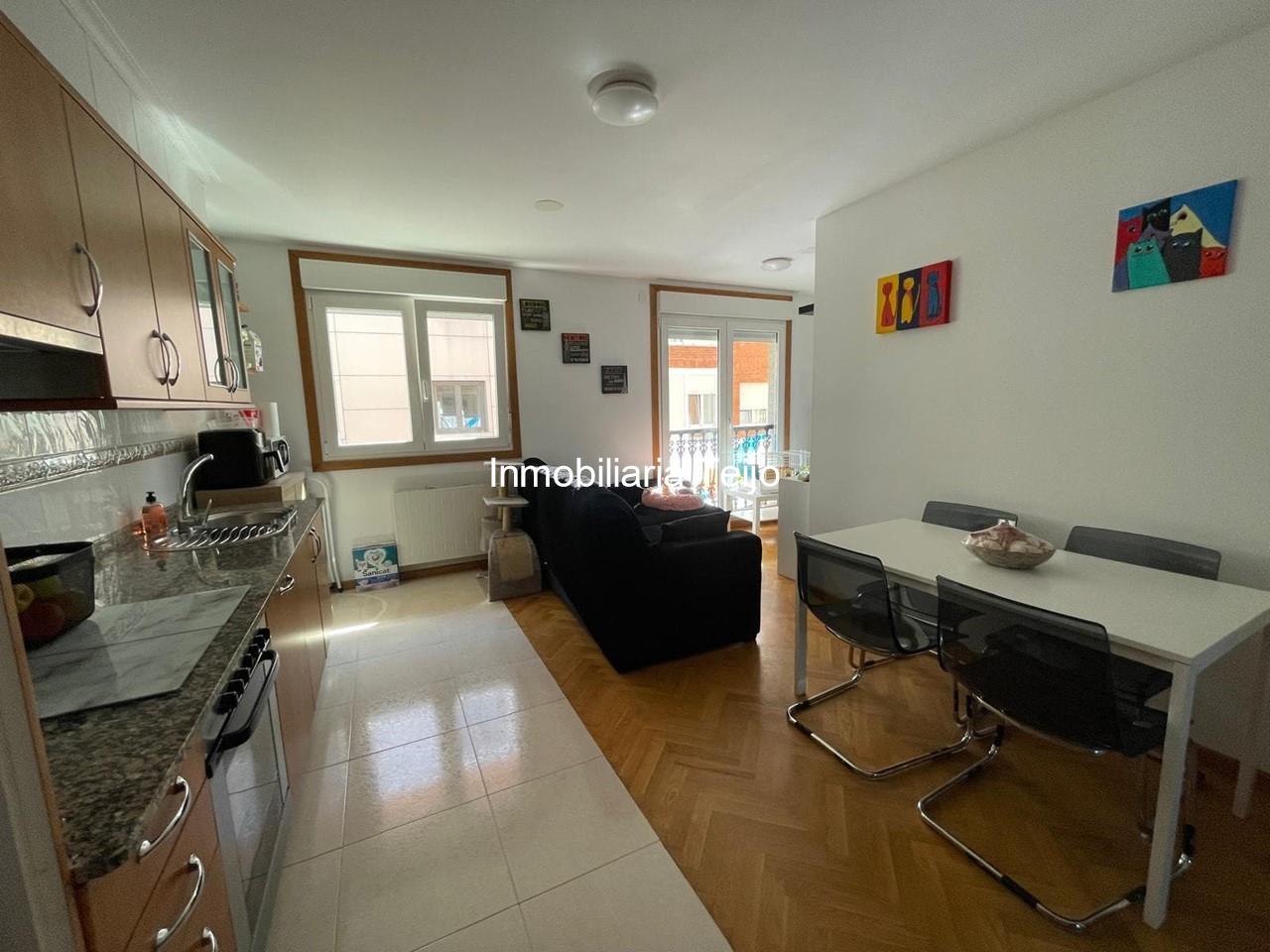 Foto 5 SE VENDE APARTAMENTO DE DOS DORMITORIOS CON ASCENSOR Y TERRAZA EN EL PONTO