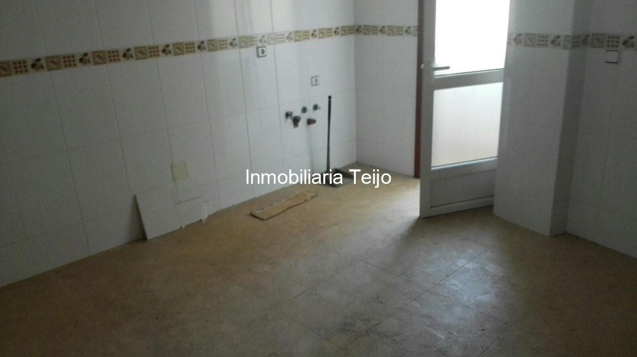 Foto 3 SE VENDE APARTAMENTO EN NARÓN