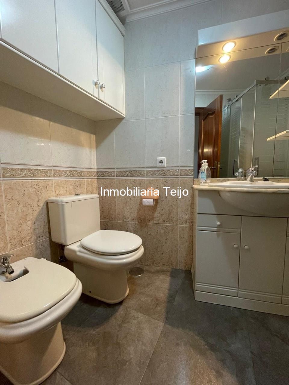 Foto 6 SE VENDE APARTAMENTO PRACTICAMENTE A ESTRENAR EN PUERTA DE NEIRA. ASCENSOR Y TRASTERO.