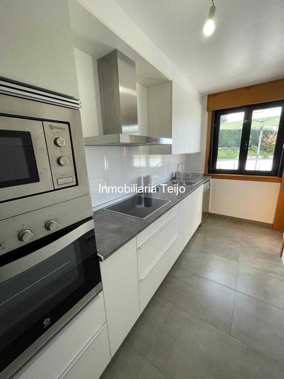 Foto 3 SE VENDE APARTAMENTO SEMINUEVO CON TRASTERO Y ESPECTACULAR TERRAZA EN NEDA