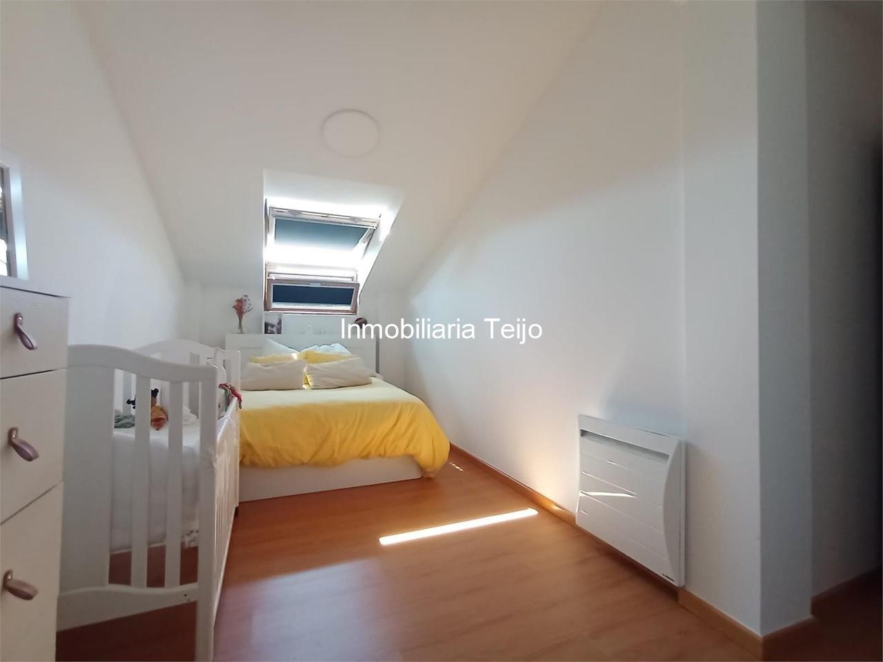 Foto 16 SE VENDE ÁTICO CON GARAJE, TRASTERO, ASCENSOR Y PISCINA COMUNITARIA EN MUGARDOS