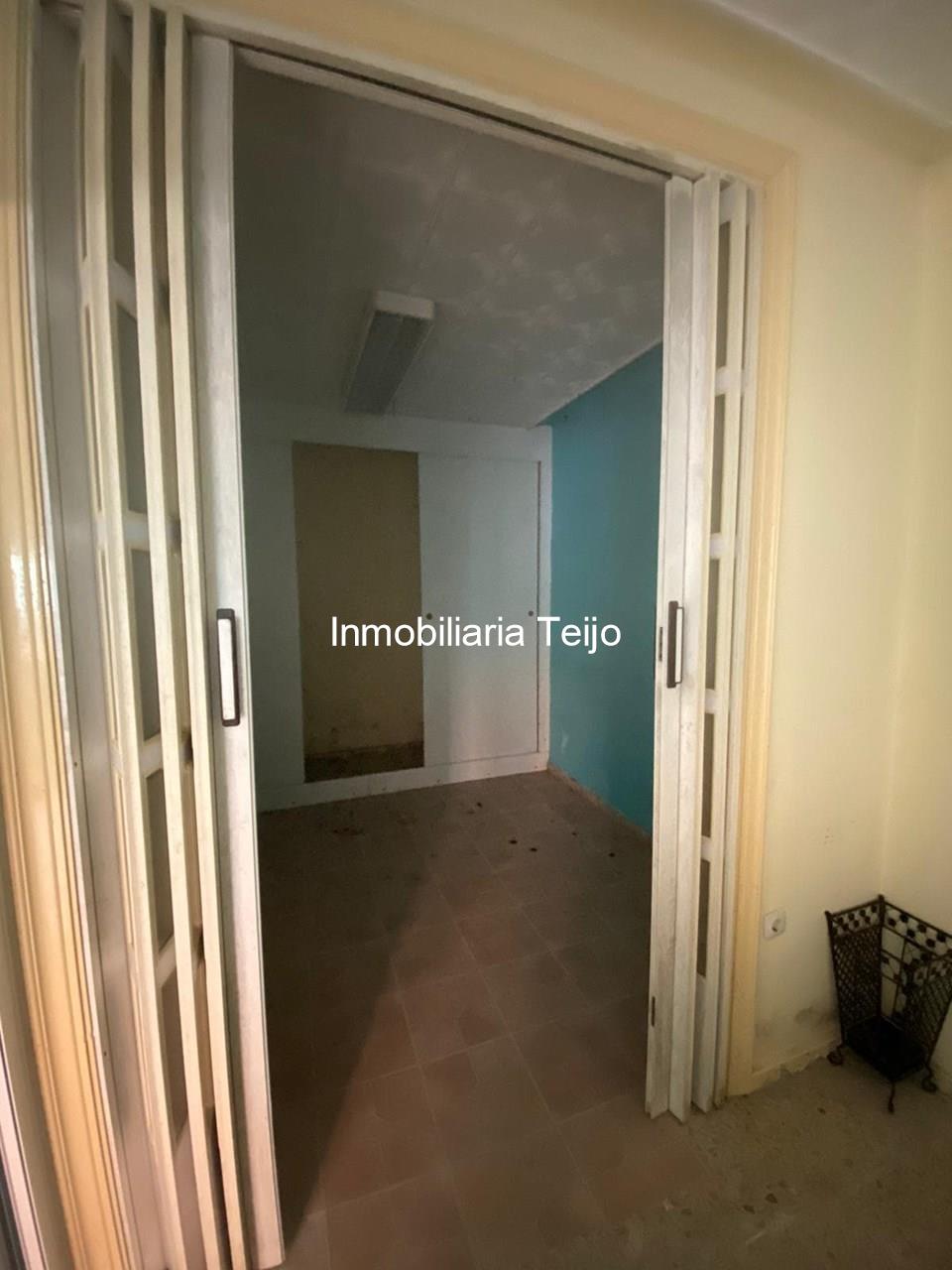 Foto 7 SE VENDE BAJO COMERCIAL EN CATABOIS - POSIBILIDAD DE CONVERTIR EN VIVIENDA