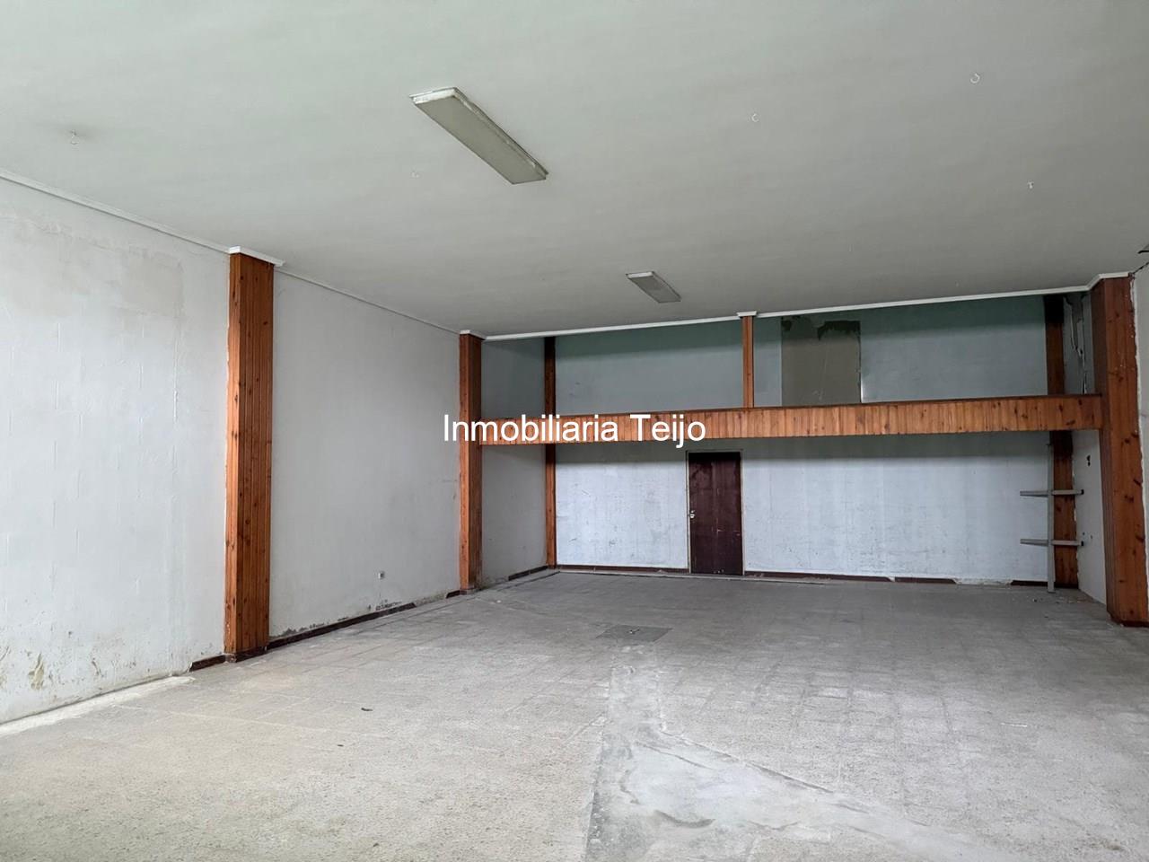 Foto 2 SE VENDE BAJO COMERCIAL EN JUBIA