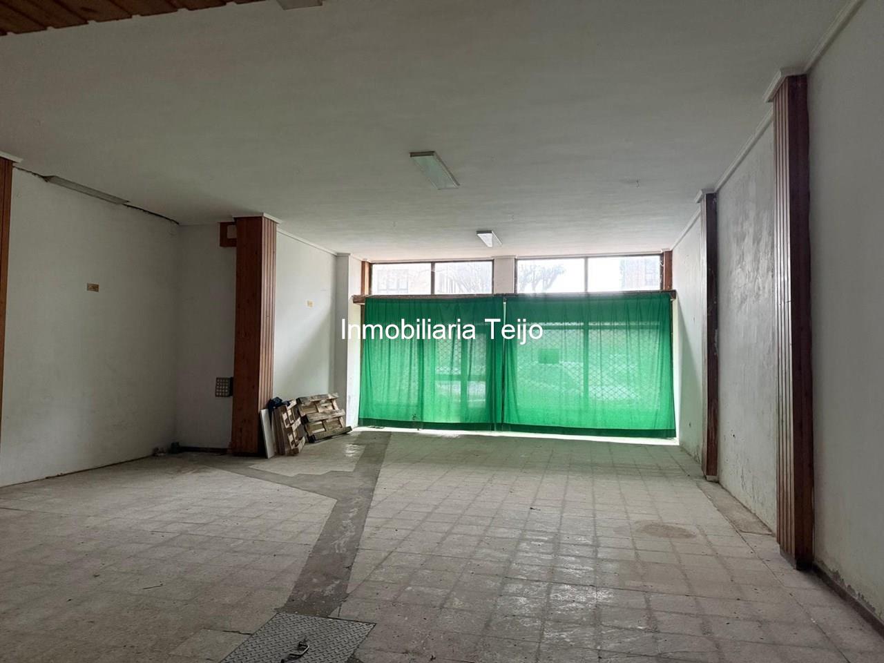 Foto 3 SE VENDE BAJO COMERCIAL EN JUBIA