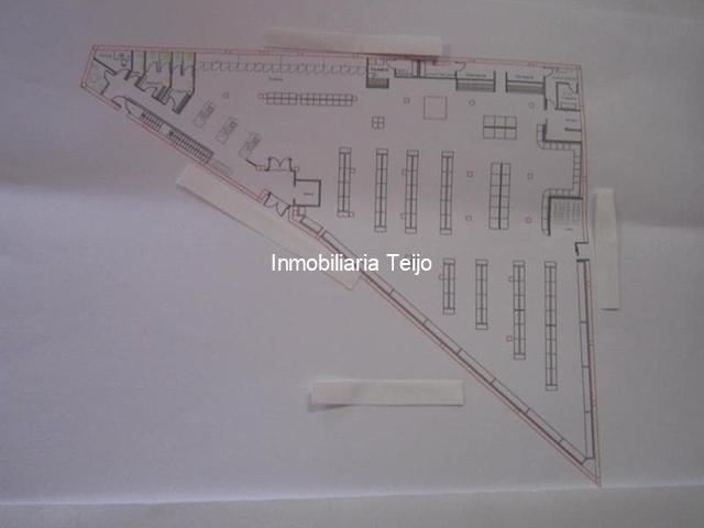 SE VENDE BAJO COMERCIAL - Fene