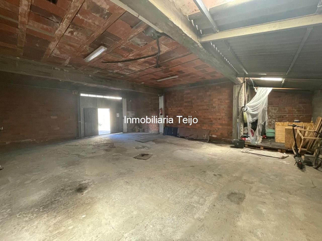 Foto 2 SE VENDE BAJO DE OBRA CON PORTAL AUTOMATICO EN FREIXEIRO