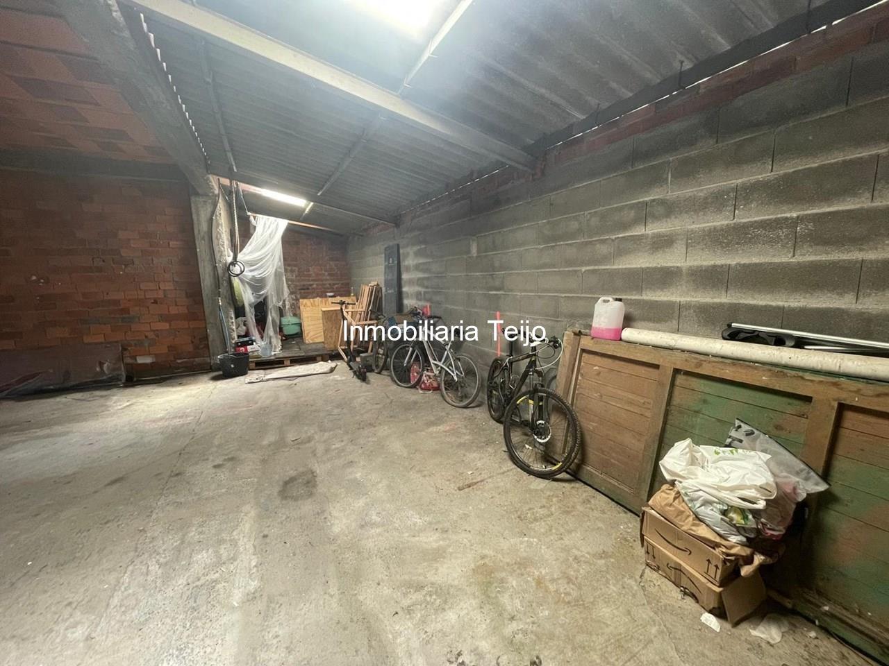 Foto 3 SE VENDE BAJO DE OBRA CON PORTAL AUTOMATICO EN FREIXEIRO