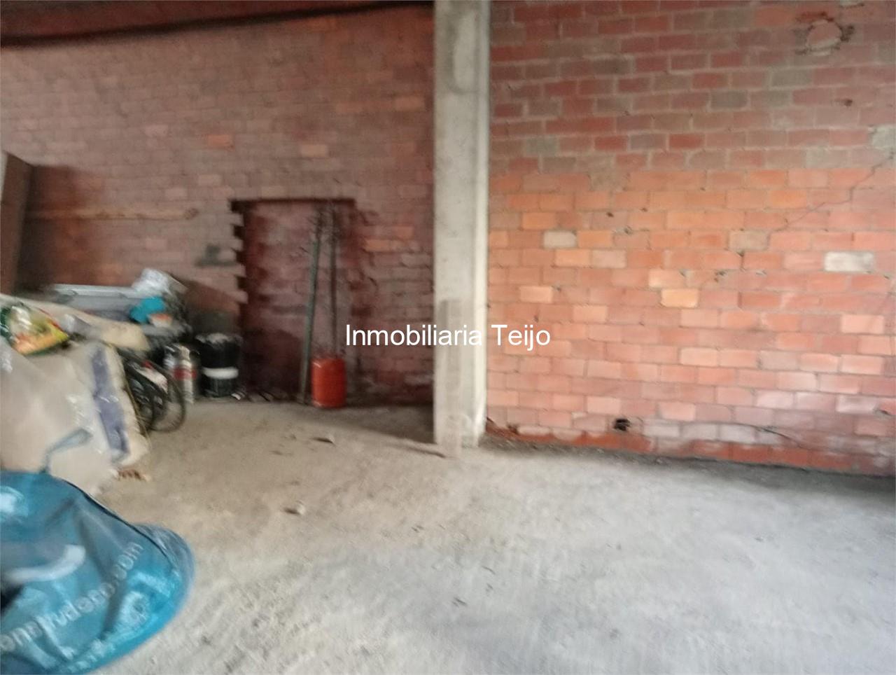 Foto 3 SE VENDE BAJO DE OBRA EN FREIXEIRO