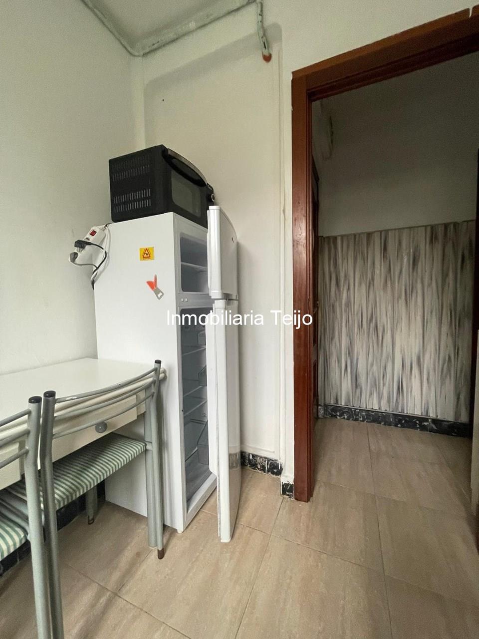 Foto 11 SE VENDE BAJO VIVIENDA DE 3 DORMITORIOS CON VENTANALES CLIMALIT
