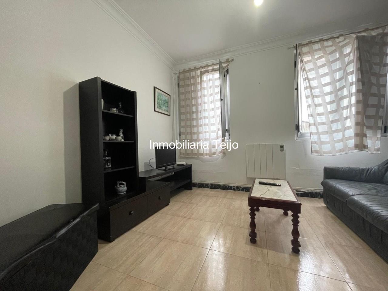 Foto 2 SE VENDE BAJO VIVIENDA DE 3 DORMITORIOS CON VENTANALES CLIMALIT