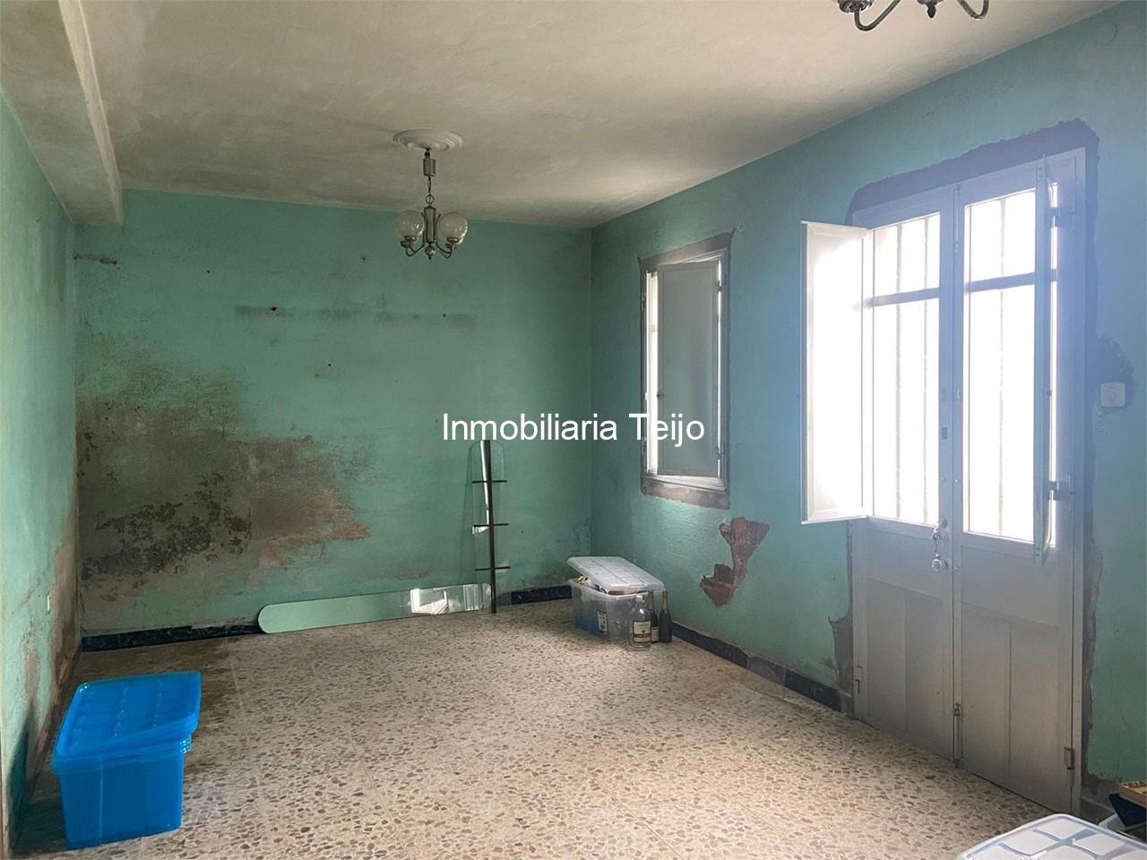 Foto 4 SE VENDE CASA A REFORMAR EN EL VAL