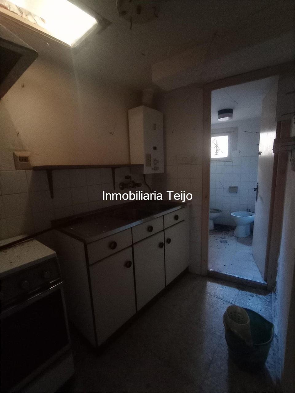 Foto 15 SE VENDE CASA A REFORMAR EN FERROL VELLO