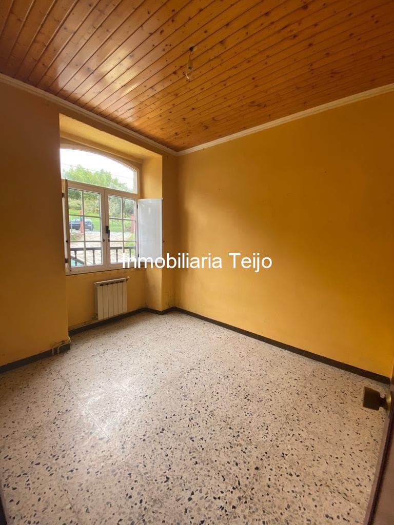 Foto 4 SE VENDE CASA A REFORMAR EN XUBIA