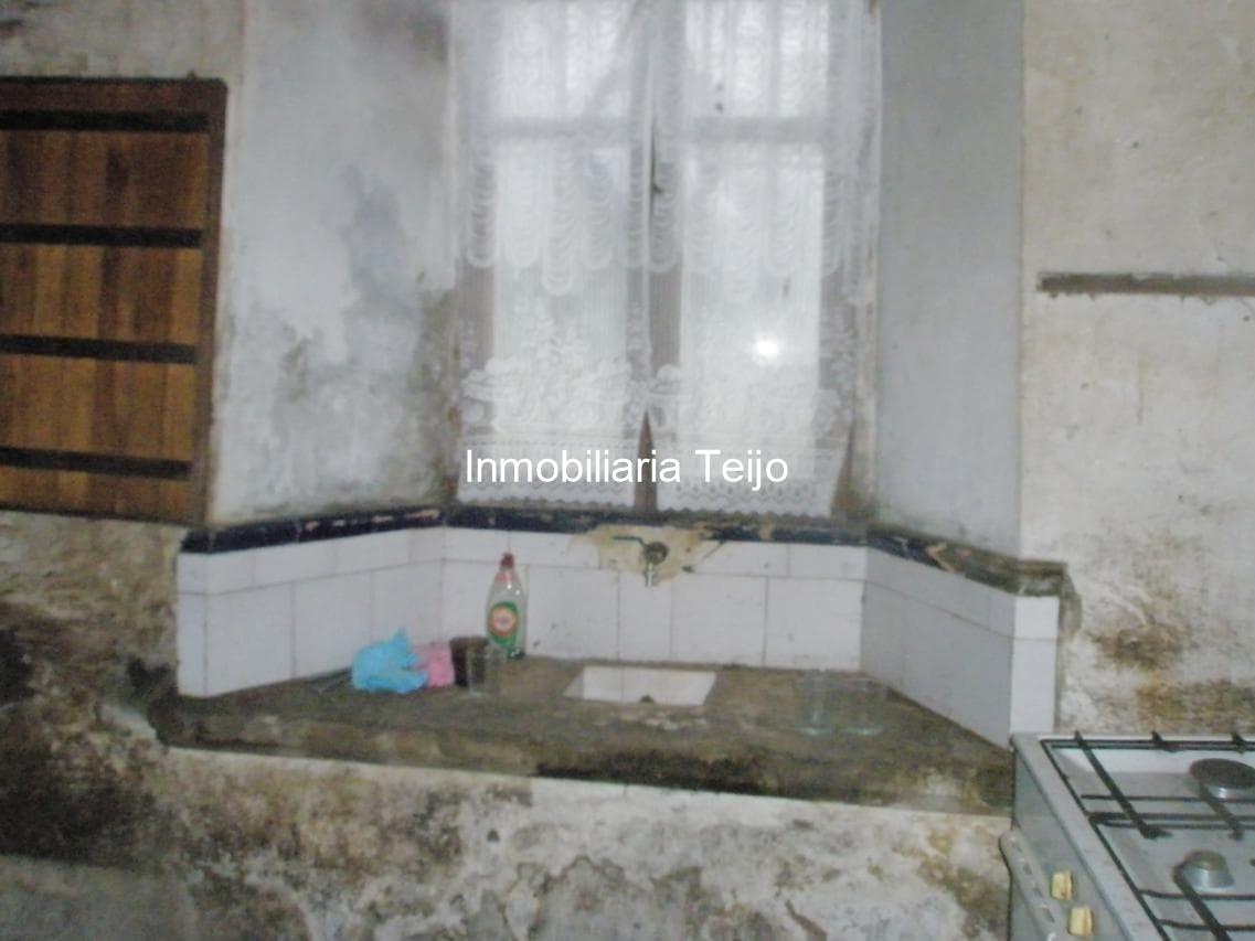 Foto 18 SE VENDE CASA A RESTAURAR EN MEIRÁS